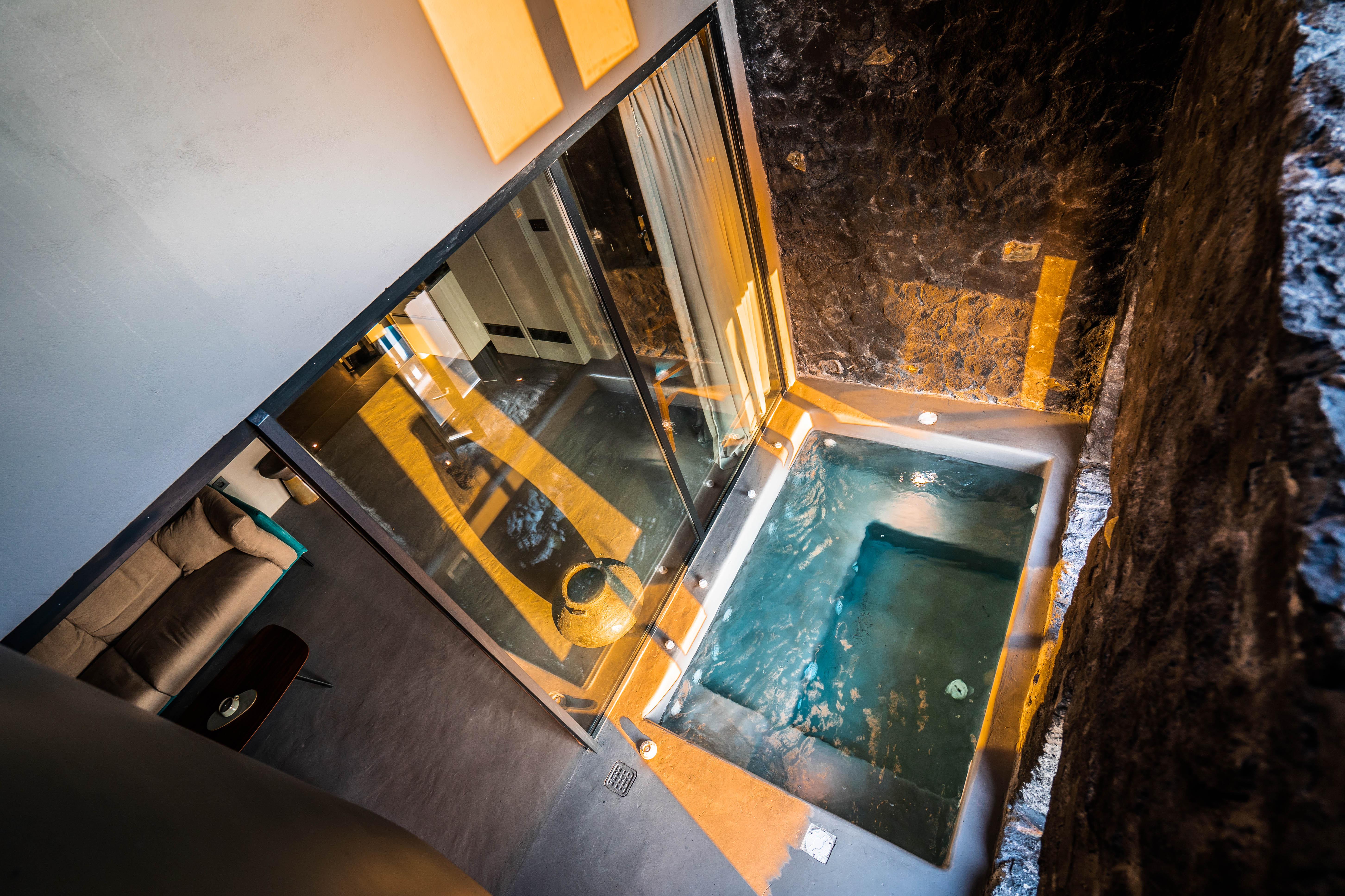 Otel Kivotos Santorini 5*